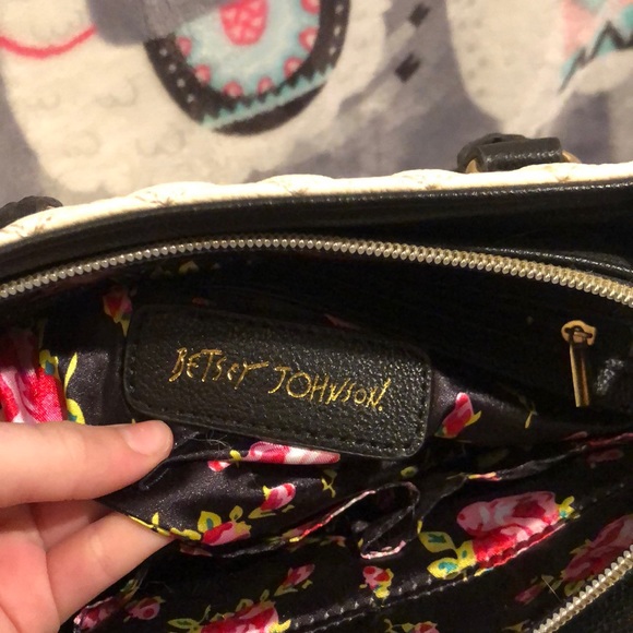Betsy Johnson Purse - Picture 4 of 8